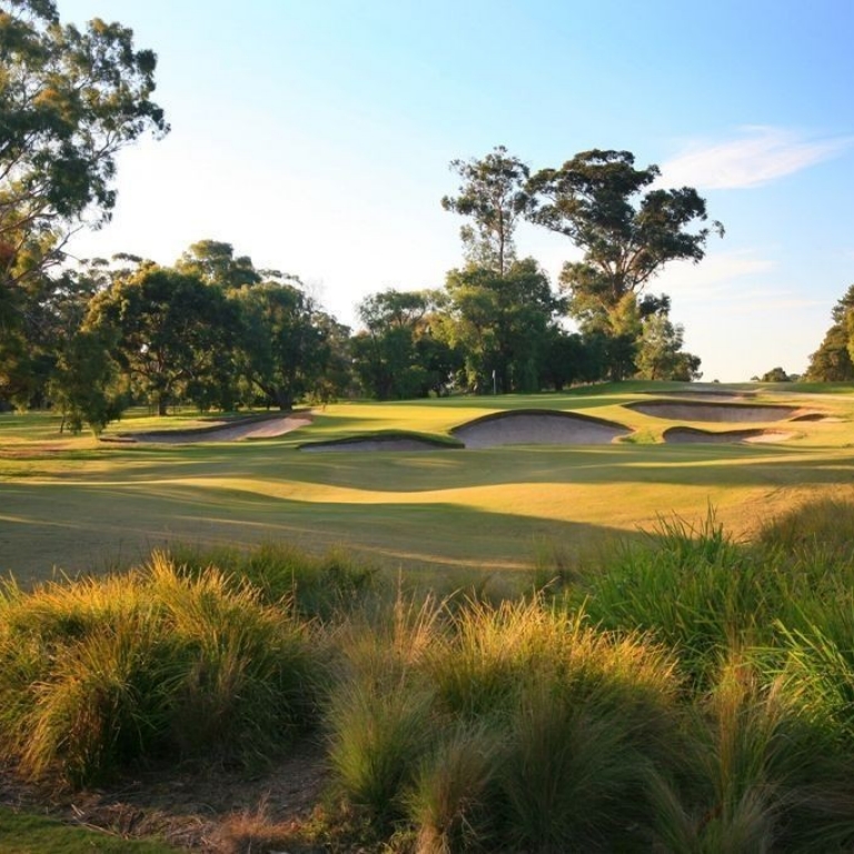 Huntingdale 3rd Hole at Huntingdale Golf Club, Melbourne, Victoria © Great Golf Courses of Australia