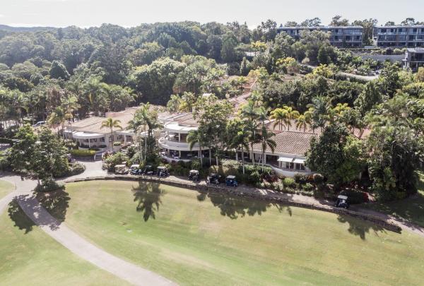 Aerial shot of Noosa Springs Golf and Spa Resort, Noosa Heads, Queensland © Tourism Australia