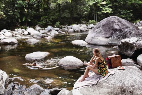 Picnic at Silky Oaks Lodge, Tropical North Queensland, Queensland © Luxury Lodges of Australia