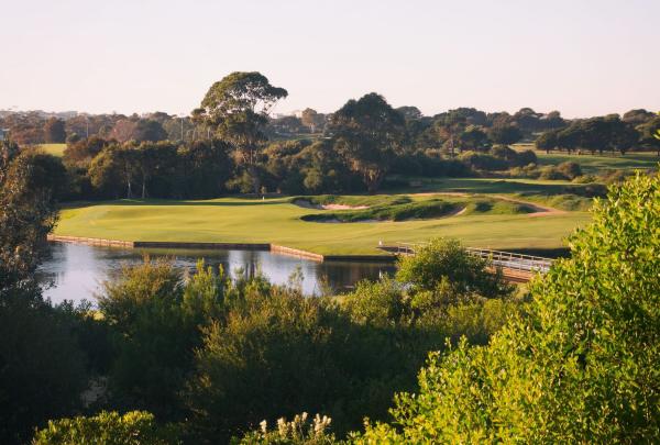 Waterside view of the golf course at The Lakes Golf Club, Eastlakes, New South Wales © The Lakes Golf Club